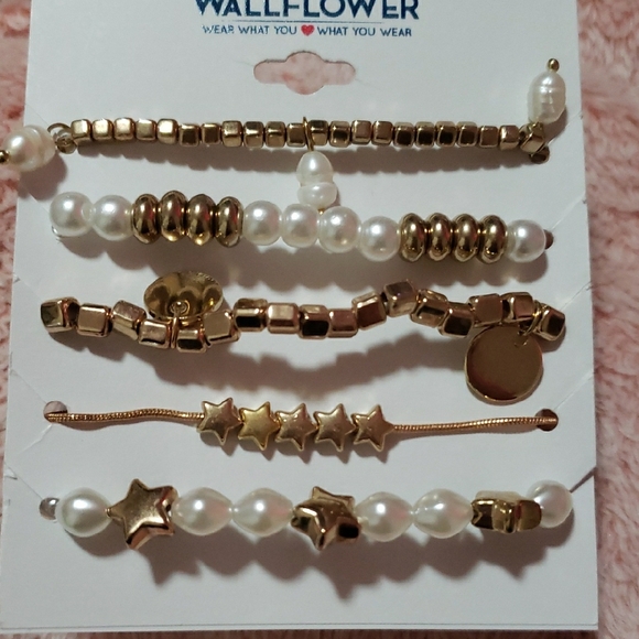 Wallflower Jewelry - Wallflower Gold and White Vintage-Inspired Stretch Bracelet Collection